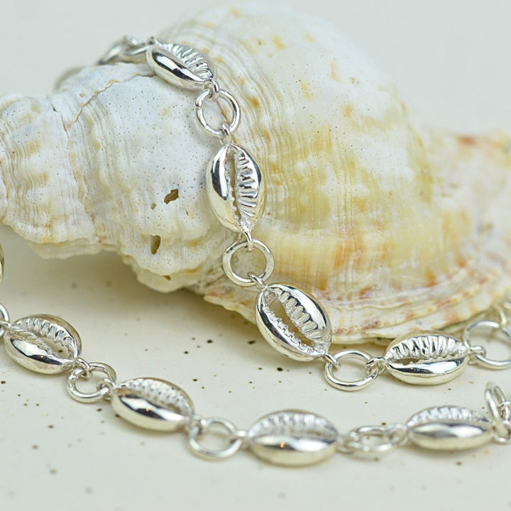 Necklaces - Silver Cowrie Choker