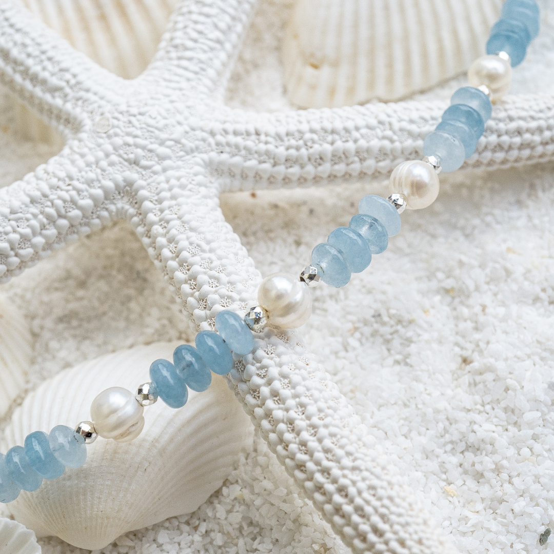 Bracelets - Aquamarine and pearl bracelet