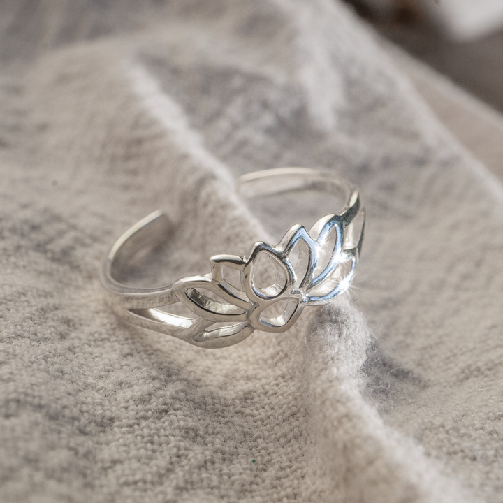 Lotus Flower Toe Ring