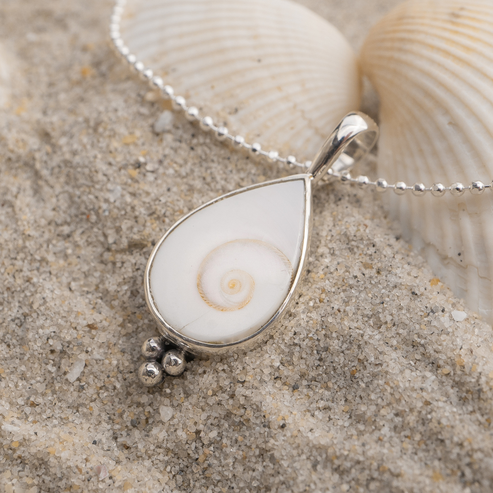 Necklace - Shell Necklace