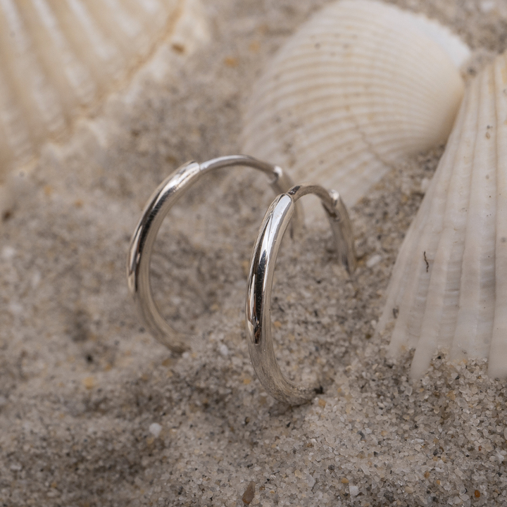 Sleek Round Hoops (15mm)