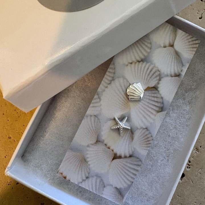 Mismatch Seaside Studs