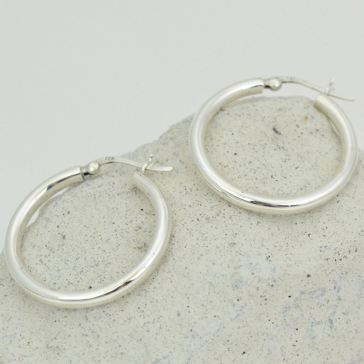 EARRINGS - Timeless Silver Hoops (30mm)