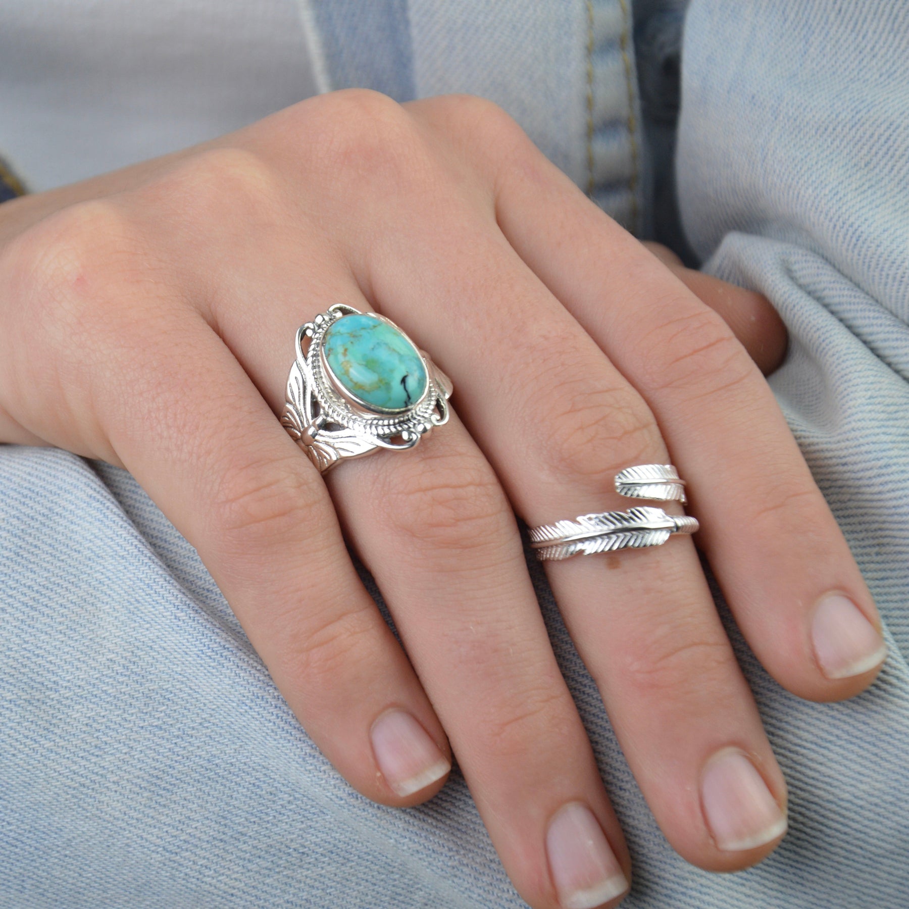 Adjustable Feather Ring Vanilla Shore