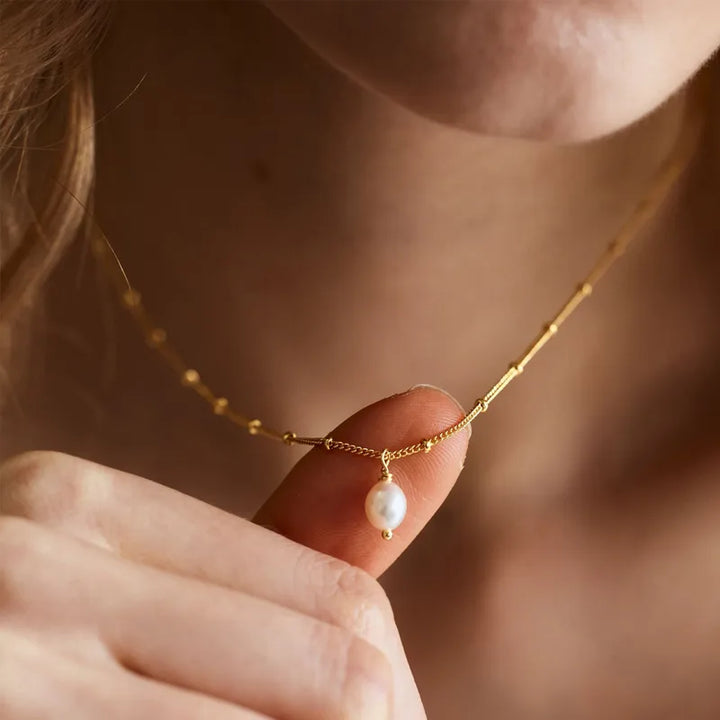 Golden Glow Pearl Necklace