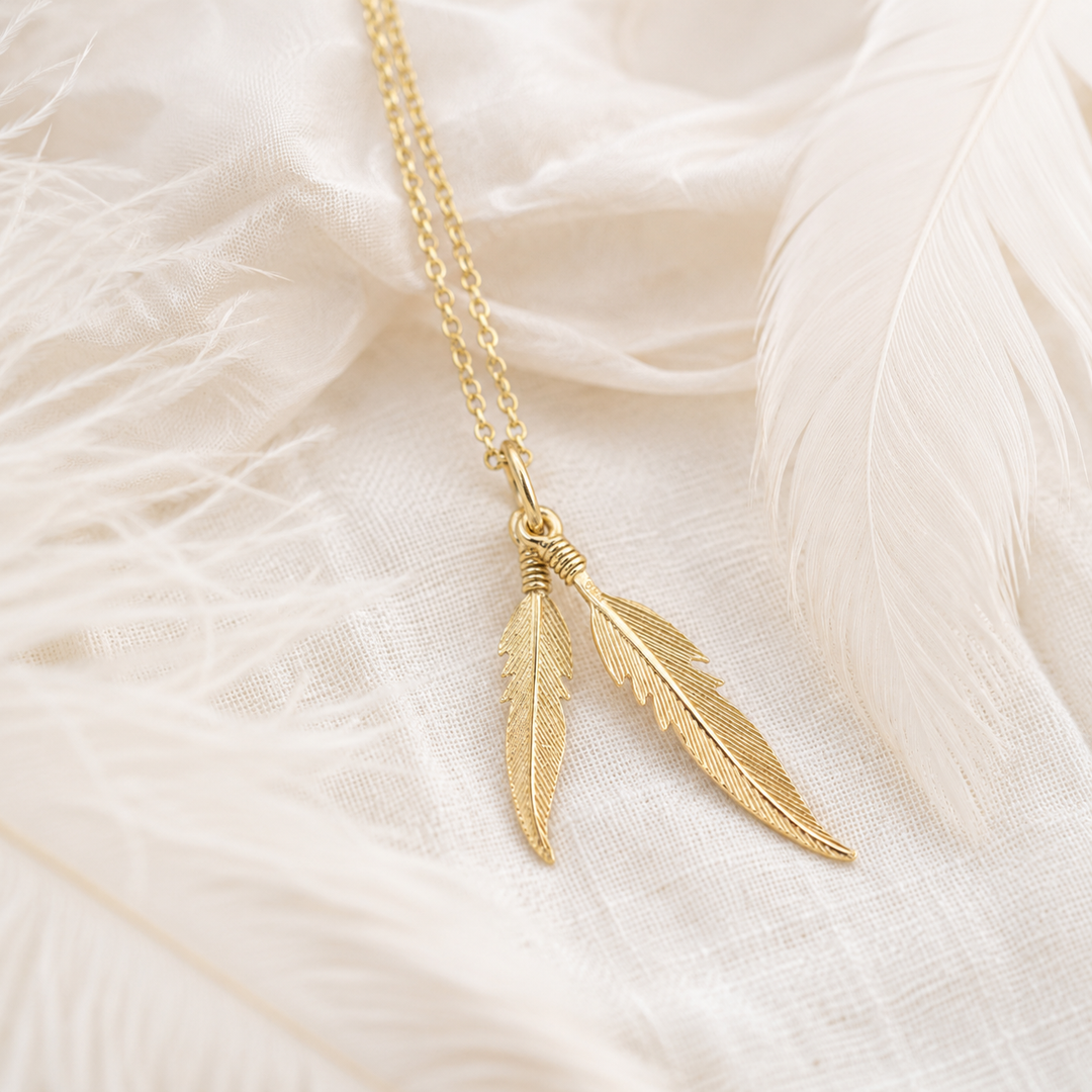 Necklaces - Gold Feather necklace