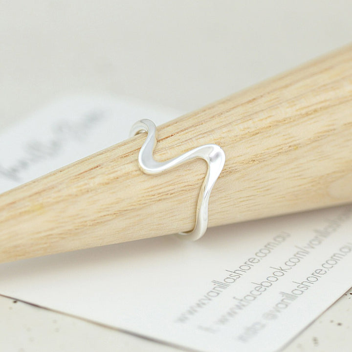Wavy Toe Ring